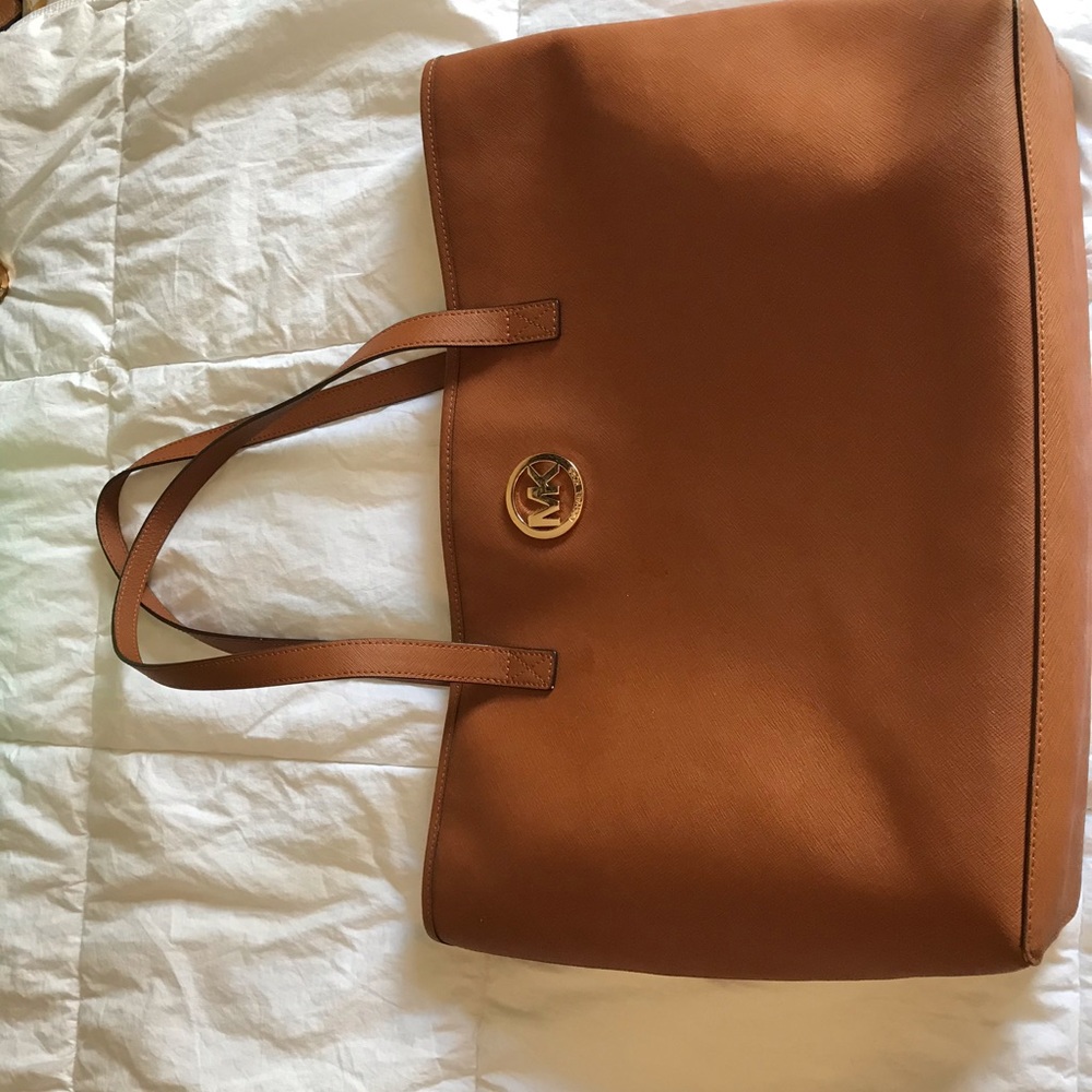 Michael Kors tote